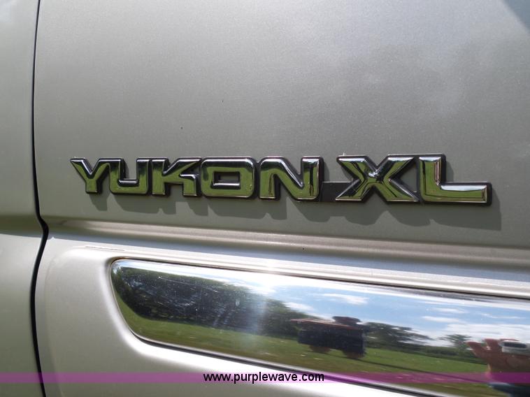 image for item DB4510 2006 GMC Yukon 1500 XL SUV