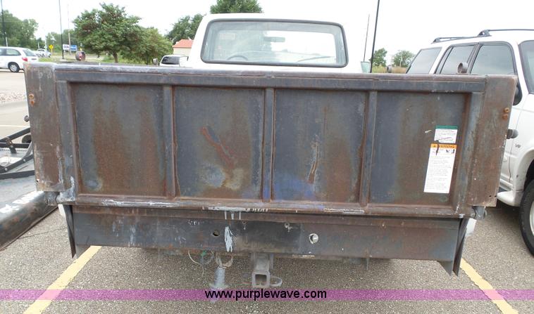 image for item J4808 1988 Ford F250 HD Custom pickup truck