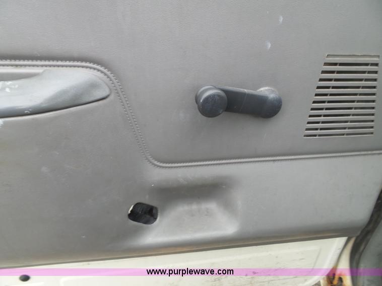 image for item J4808 1988 Ford F250 HD Custom pickup truck