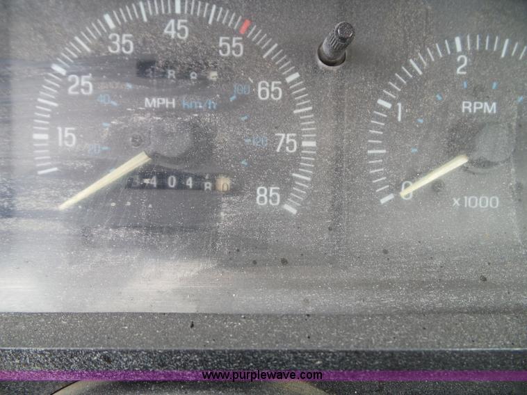 image for item J4808 1988 Ford F250 HD Custom pickup truck