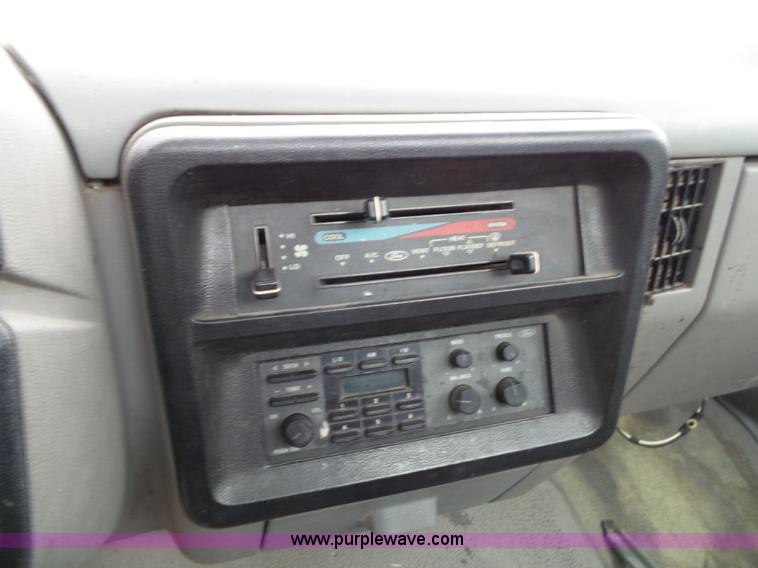 image for item J4808 1988 Ford F250 HD Custom pickup truck