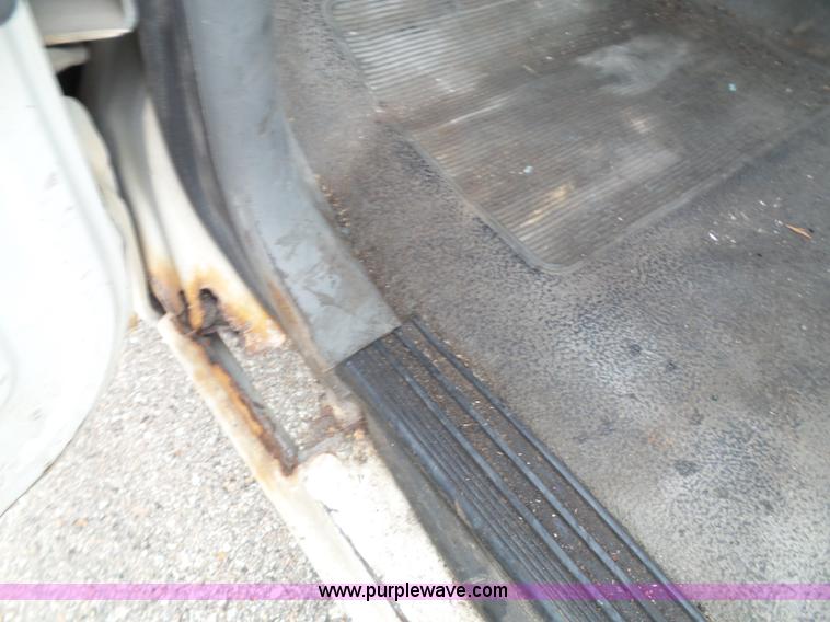 image for item J4808 1988 Ford F250 HD Custom pickup truck