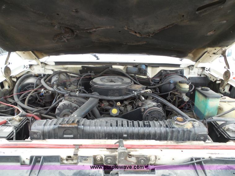 image for item J4808 1988 Ford F250 HD Custom pickup truck