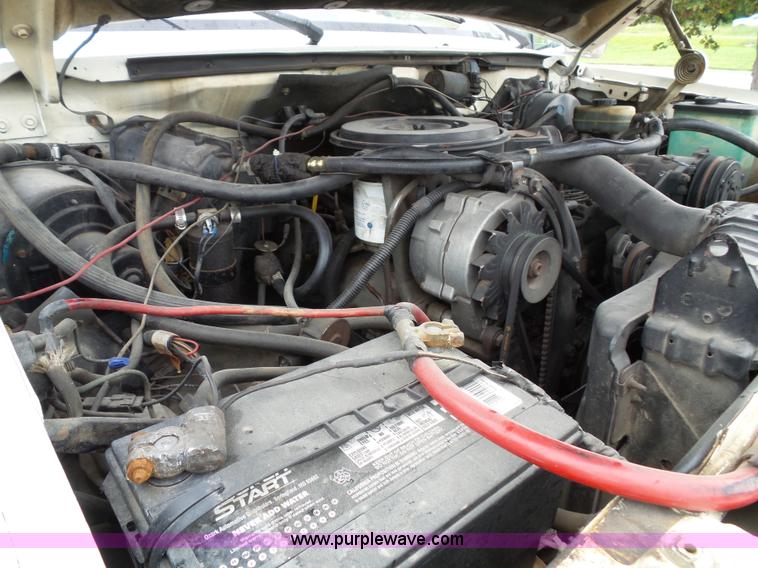 image for item J4808 1988 Ford F250 HD Custom pickup truck