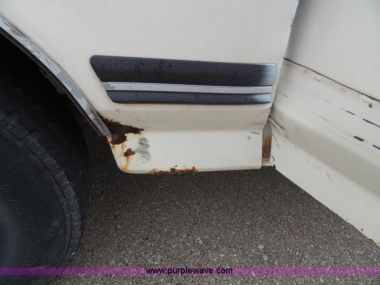 image for item J4808 1988 Ford F250 HD Custom pickup truck