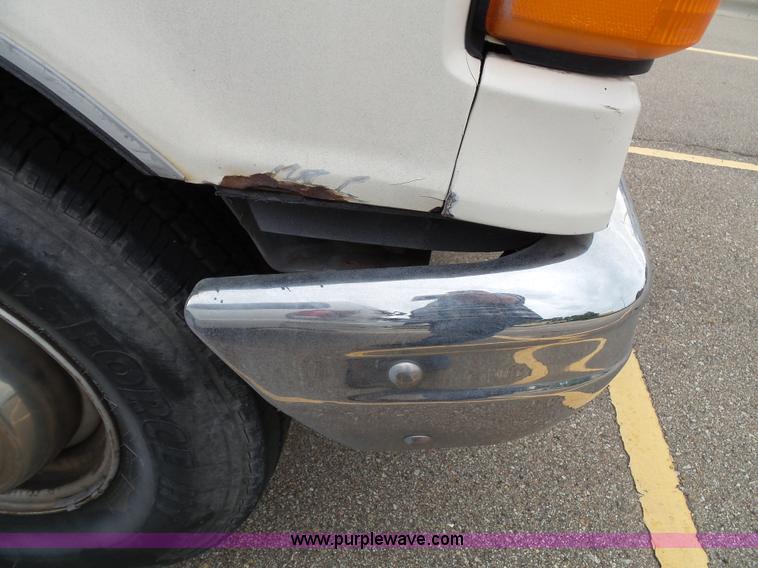 image for item J4808 1988 Ford F250 HD Custom pickup truck