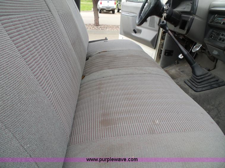 image for item J4808 1988 Ford F250 HD Custom pickup truck