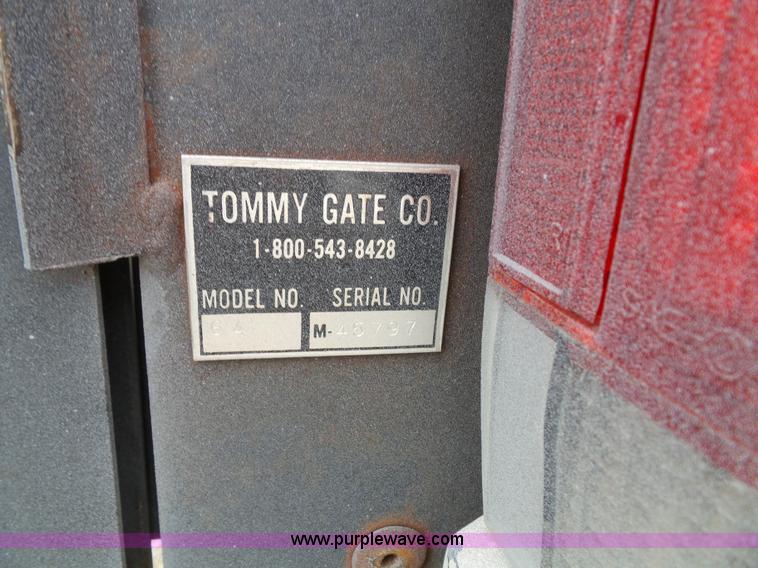 image for item J4808 1988 Ford F250 HD Custom pickup truck