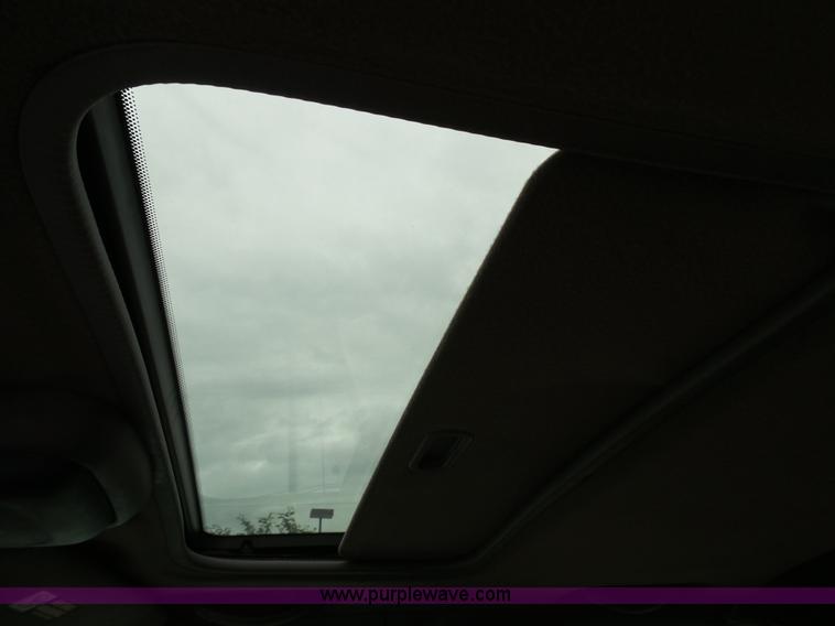 image for item J4809 2000 Ford Explorer Limited SUV