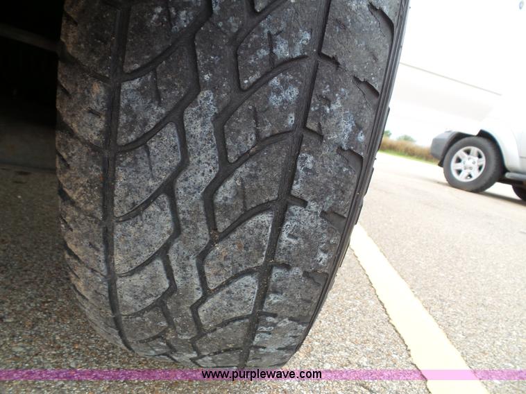 image for item J4809 2000 Ford Explorer Limited SUV