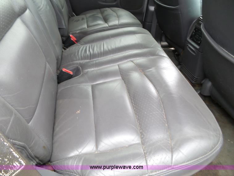 image for item J4809 2000 Ford Explorer Limited SUV