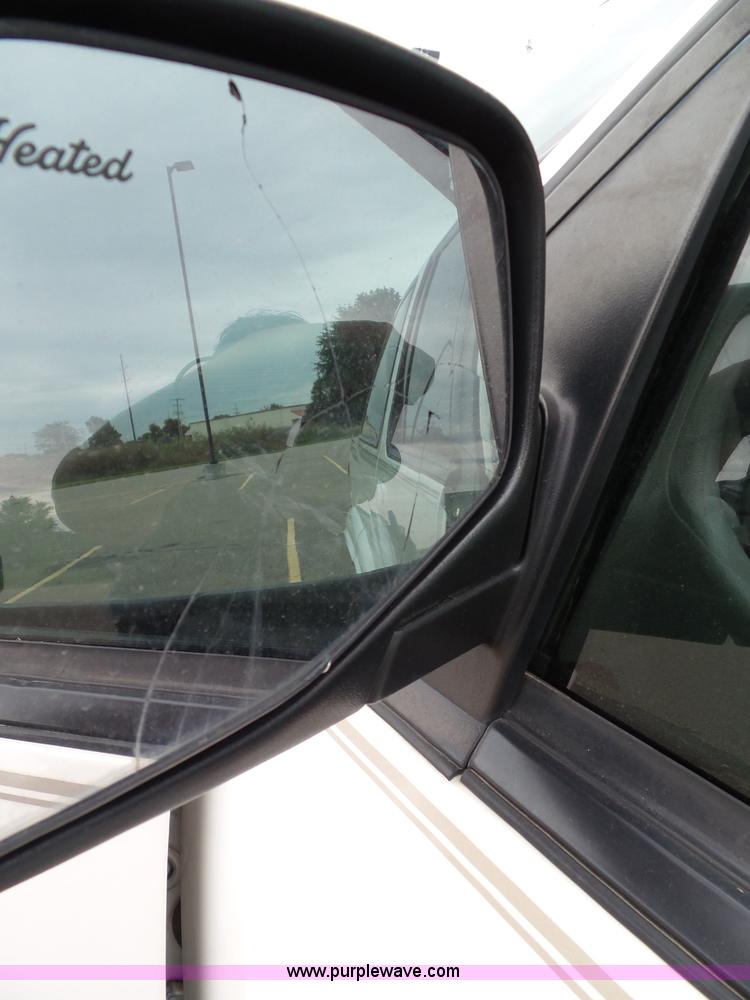 image for item J4809 2000 Ford Explorer Limited SUV