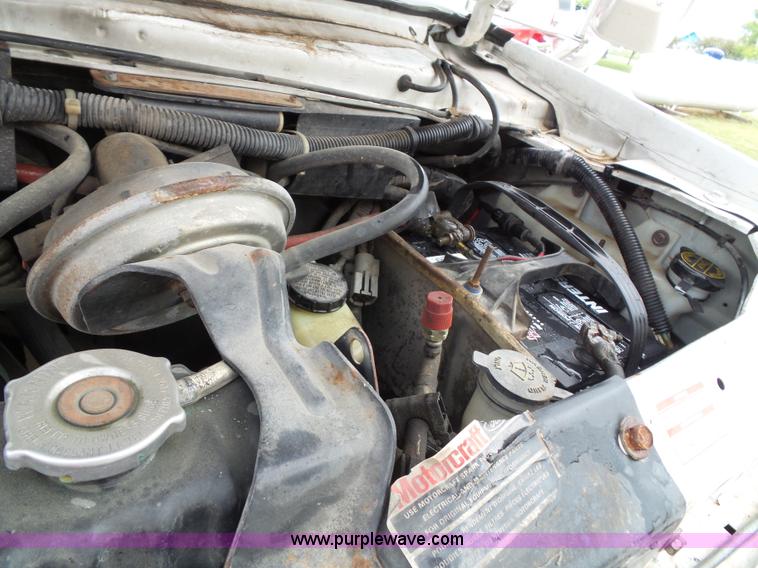 image for item J4816 1991 Ford Econoline E350 ambulance