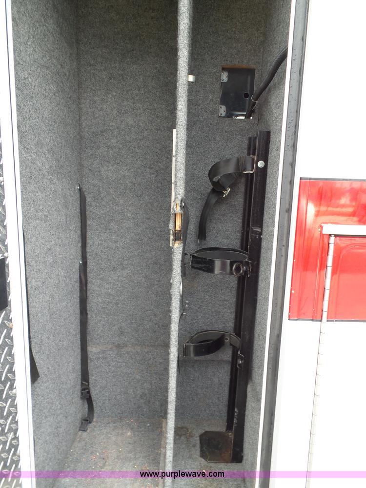 image for item J4816 1991 Ford Econoline E350 ambulance