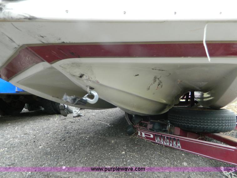 image for item J5095 1995 Deckliner VIP boat