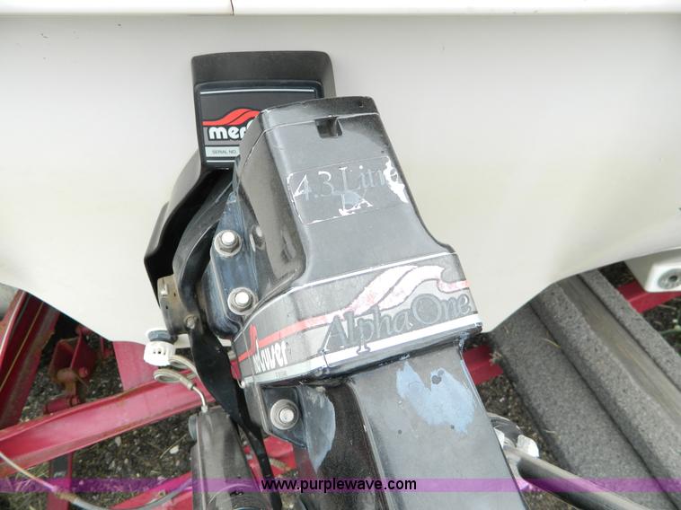 image for item J5095 1995 Deckliner VIP boat