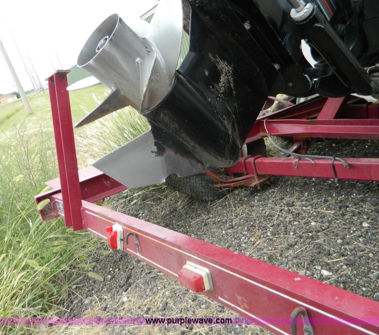 image for item J5095 1995 Deckliner VIP boat