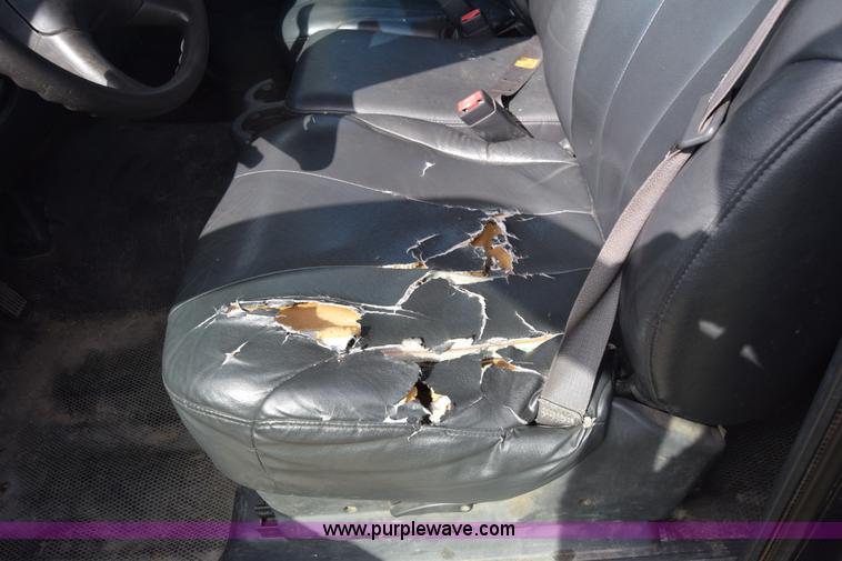 image for item K2794 2002 Chevrolet Silverado 2500HD Ext. Cab pickup truck