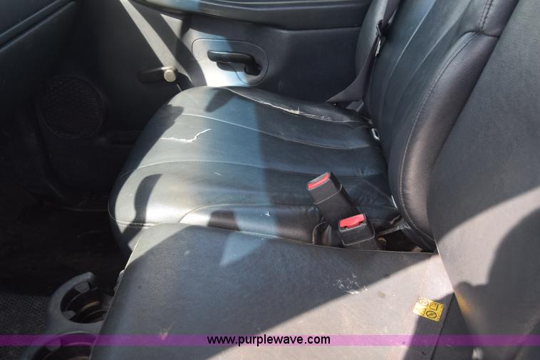 image for item K2794 2002 Chevrolet Silverado 2500HD Ext. Cab pickup truck