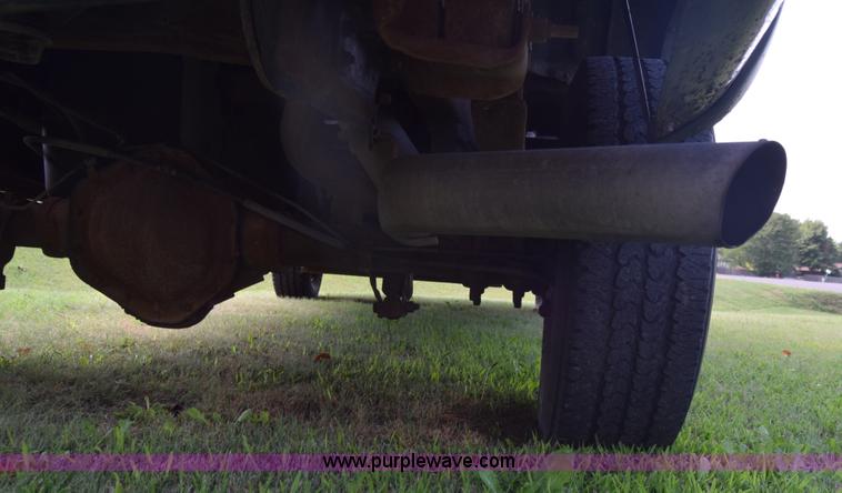 image for item K2794 2002 Chevrolet Silverado 2500HD Ext. Cab pickup truck