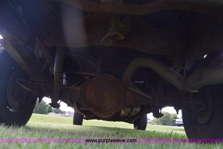 image for item K2794 2002 Chevrolet Silverado 2500HD Ext. Cab pickup truck