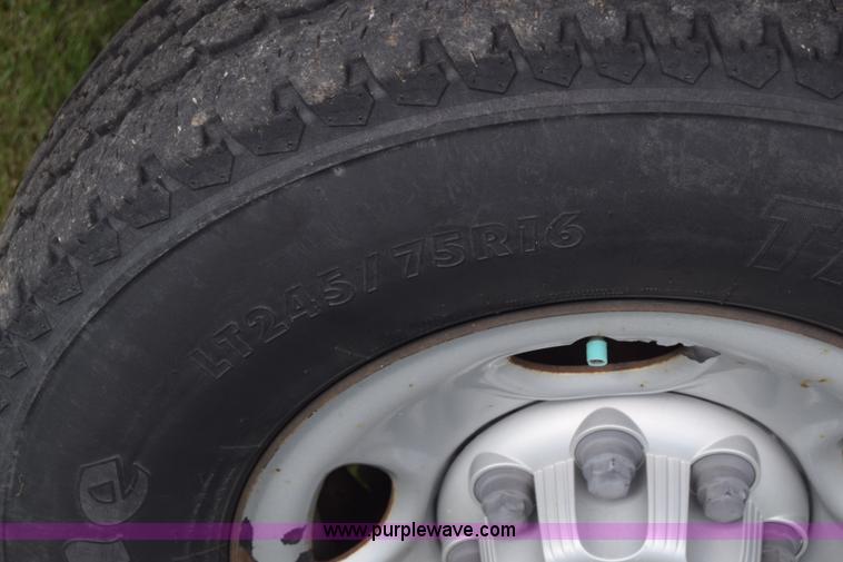 image for item K2794 2002 Chevrolet Silverado 2500HD Ext. Cab pickup truck