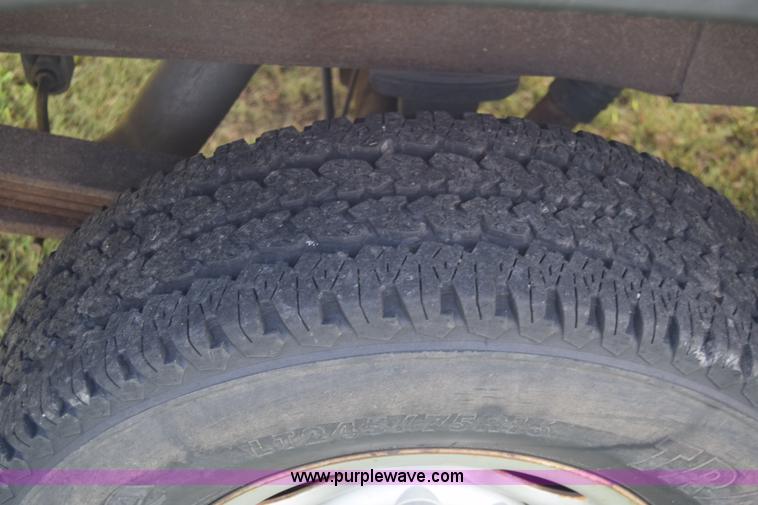 image for item K2794 2002 Chevrolet Silverado 2500HD Ext. Cab pickup truck