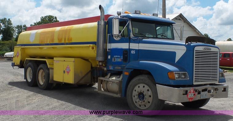image for item K3479 1998 Freightliner FLD fuel truck