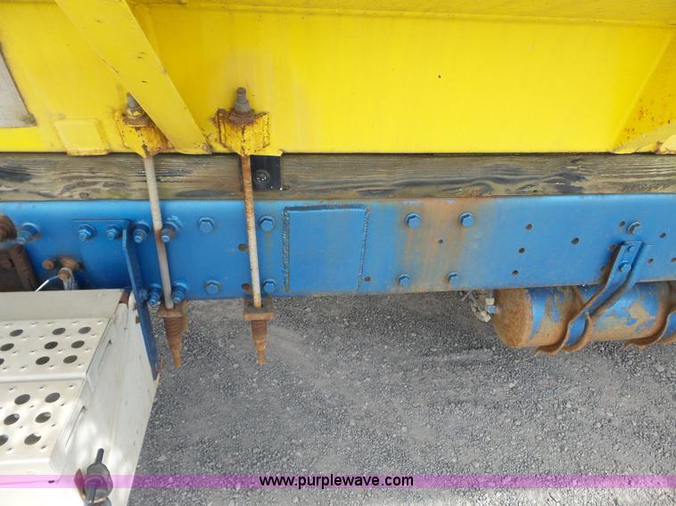 image for item K3479 1998 Freightliner FLD fuel truck