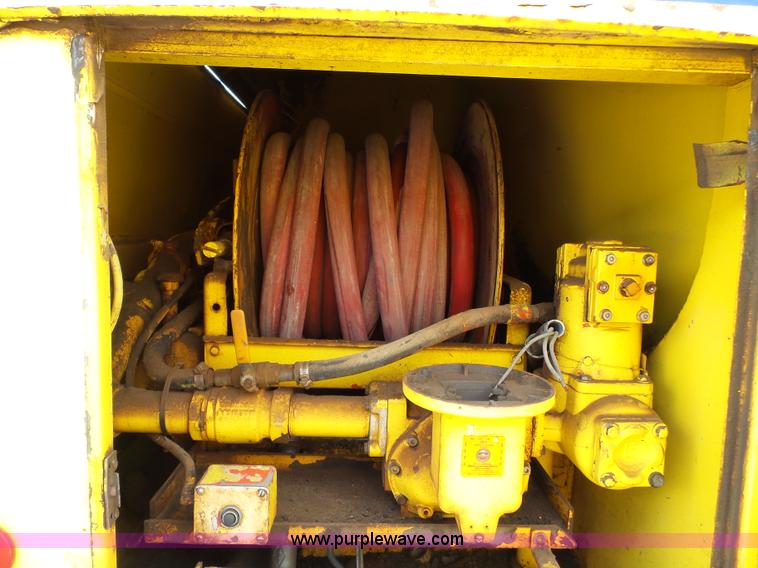 image for item K3479 1998 Freightliner FLD fuel truck