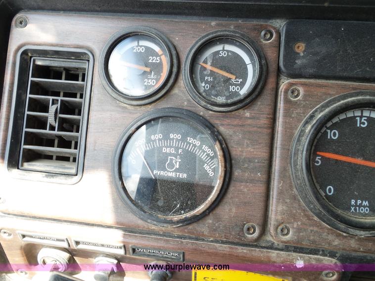 image for item K3479 1998 Freightliner FLD fuel truck