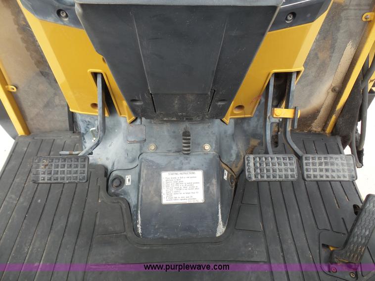 image for item K3499 Challenger MT297 MFWD tractor