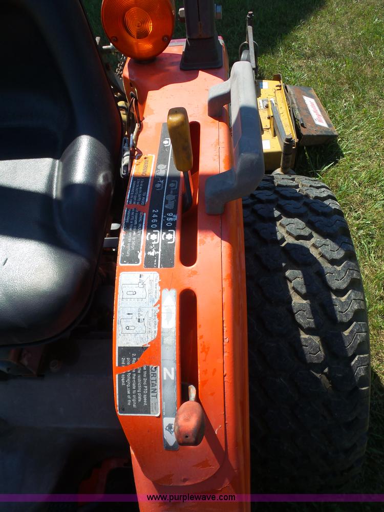 image for item K3740 Kubota B7300HST tractor