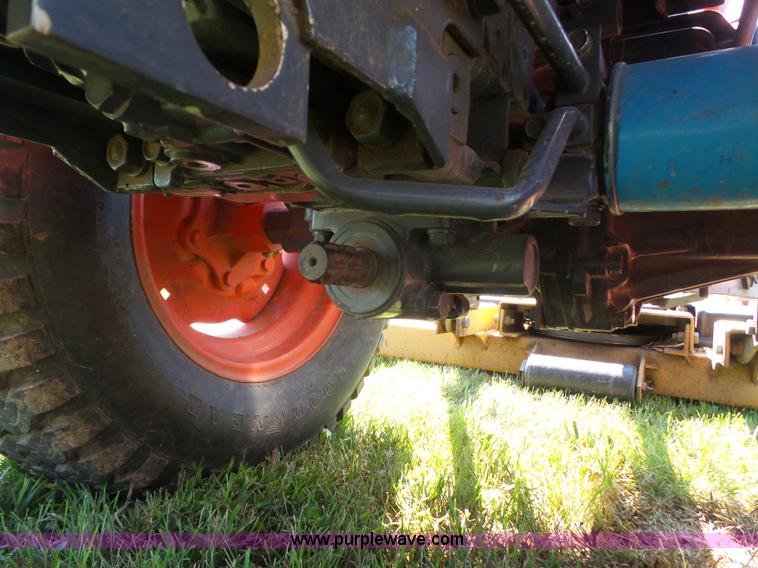 image for item K3740 Kubota B7300HST tractor