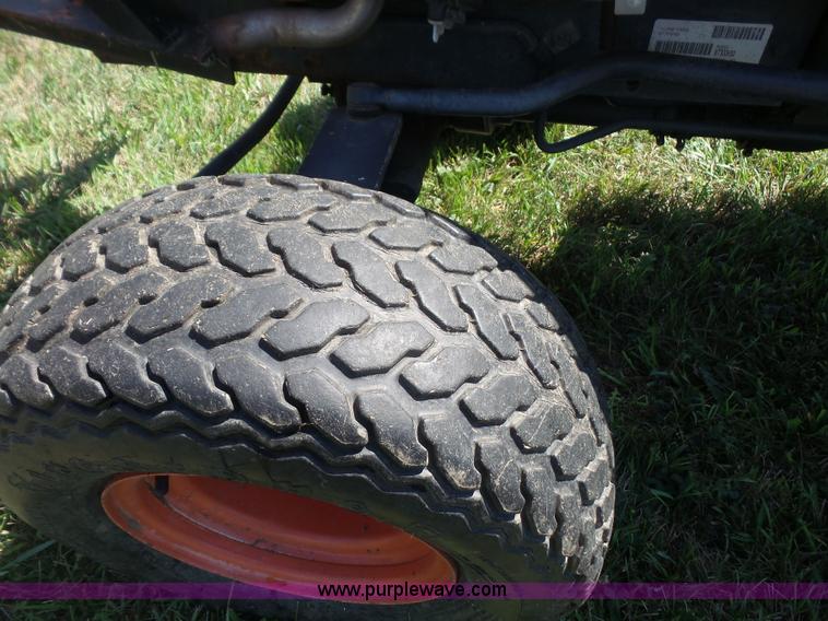 image for item K3740 Kubota B7300HST tractor