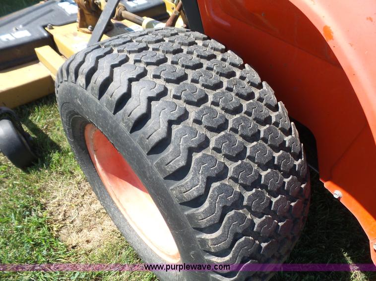 image for item K3740 Kubota B7300HST tractor
