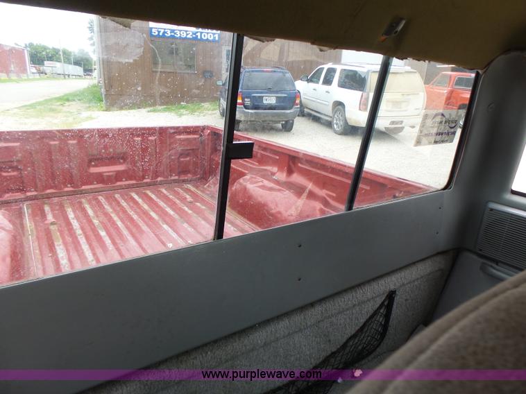 image for item K5709 1992 Ford Ranger SuperCab pickup truck