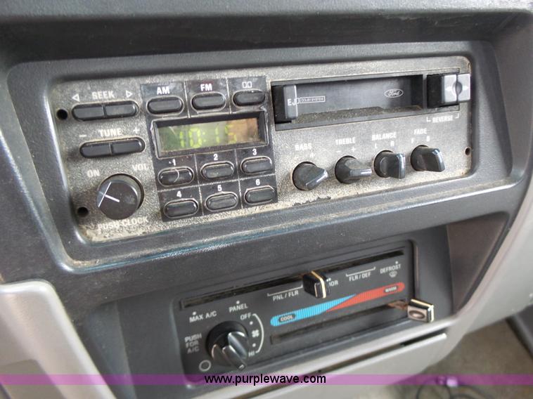 image for item K5709 1992 Ford Ranger SuperCab pickup truck