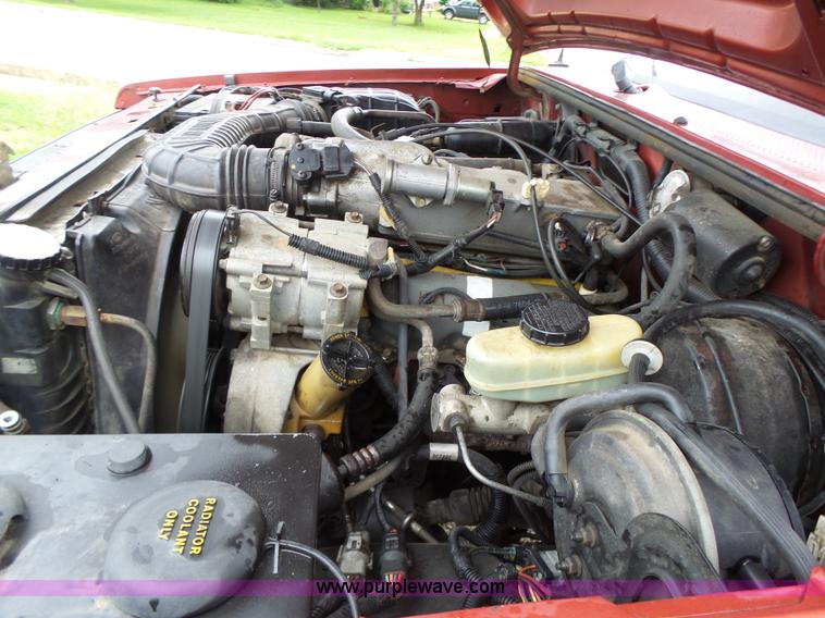 image for item K5709 1992 Ford Ranger SuperCab pickup truck