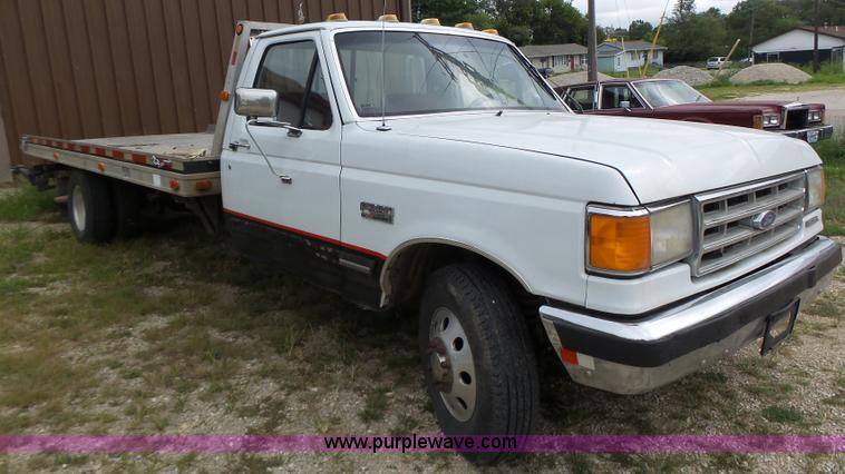image for item K5711 1988 Ford F350 rollback truck