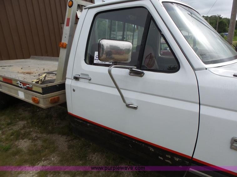 image for item K5711 1988 Ford F350 rollback truck