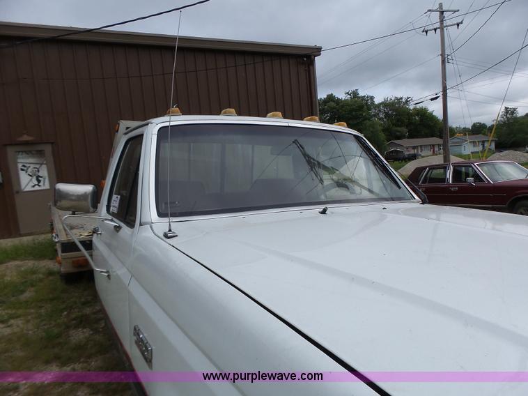 image for item K5711 1988 Ford F350 rollback truck