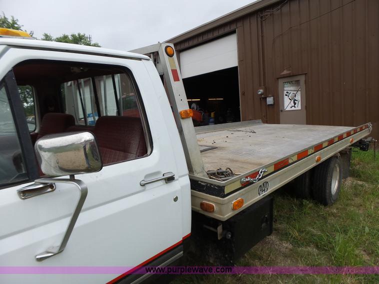 image for item K5711 1988 Ford F350 rollback truck