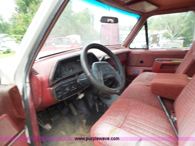 image for item K5711 1988 Ford F350 rollback truck