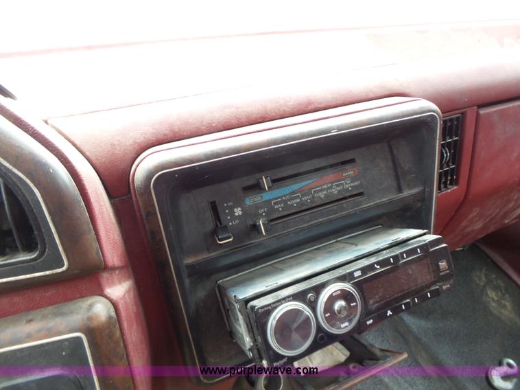 image for item K5711 1988 Ford F350 rollback truck