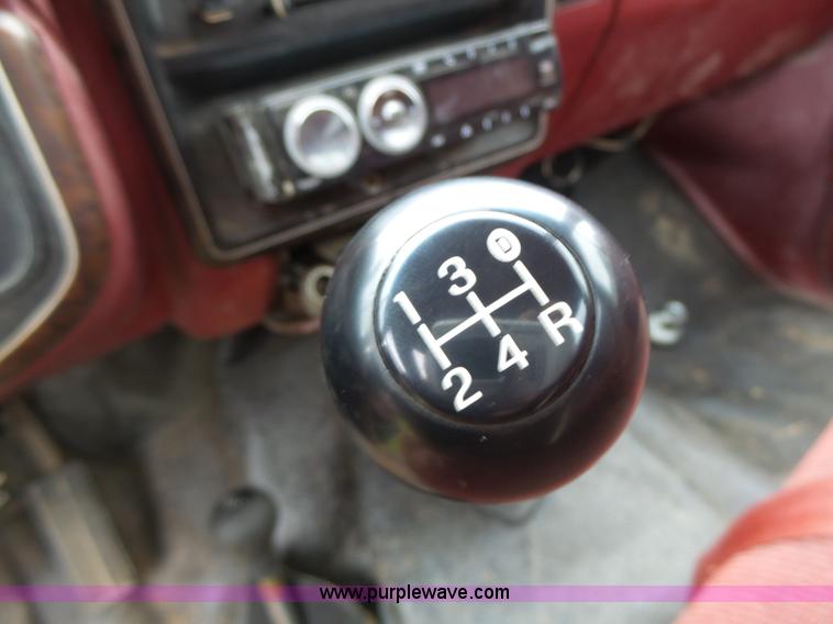 image for item K5711 1988 Ford F350 rollback truck