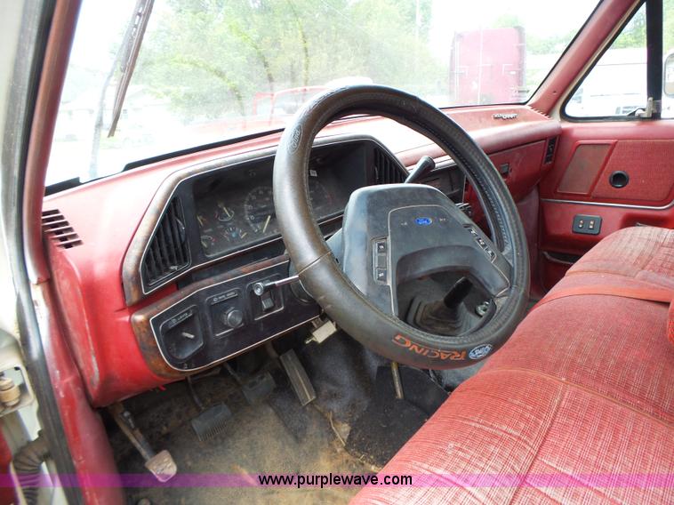 image for item K5711 1988 Ford F350 rollback truck