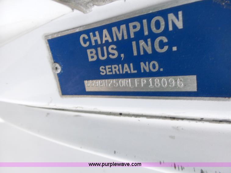 image for item K5719 2009 Ford E450 Champion bus