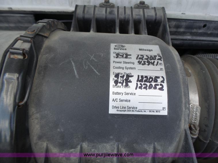 image for item K5719 2009 Ford E450 Champion bus