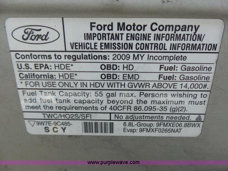 image for item K5719 2009 Ford E450 Champion bus